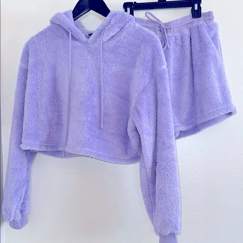 Set Cozy Lavender Fleece Cropped Hoodie and Shorts Papermoon M
